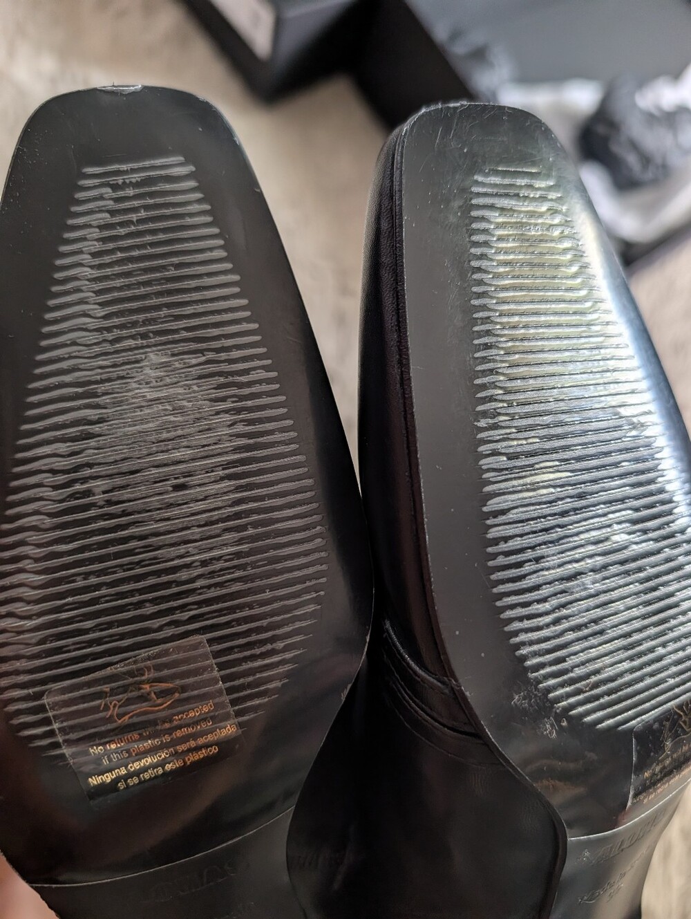 EUC Alohas Nicky Leather Boots in Black - Picture 16 of 16